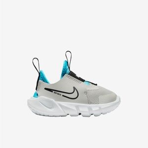 NIKE BOYS INFANT-TODDLER FLEX RUNNER SLIP ON SNEAKER - GREY